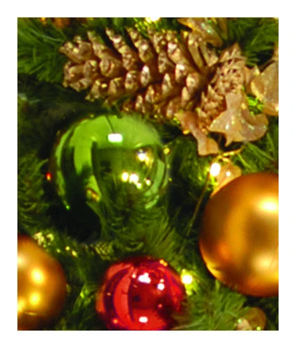 Classic Unlit Decorated Garland - 14" Diameter (per Ft) 2 Classic Unlit Decorated Garland - 14" Diameter (per Ft)