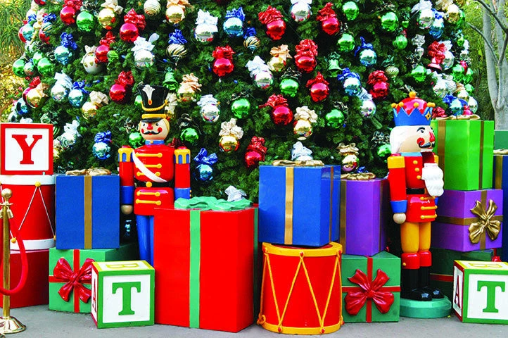 32" Fiberglass Gift Box With Bow 4 32" Fiberglass Gift Box With Bow - Image 2