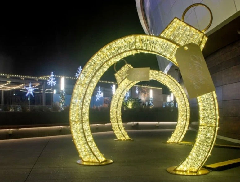 11' Giant Walk Through Ornament 6 11' Giant Walk Through Ornament - Image 4